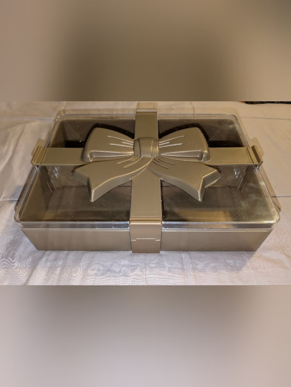 CWC Cook With Color Gold Bow Snack Box Charcuterie Snackle Container Holiday